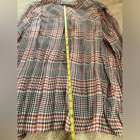 Plaid blouse - Picture 6 of 7